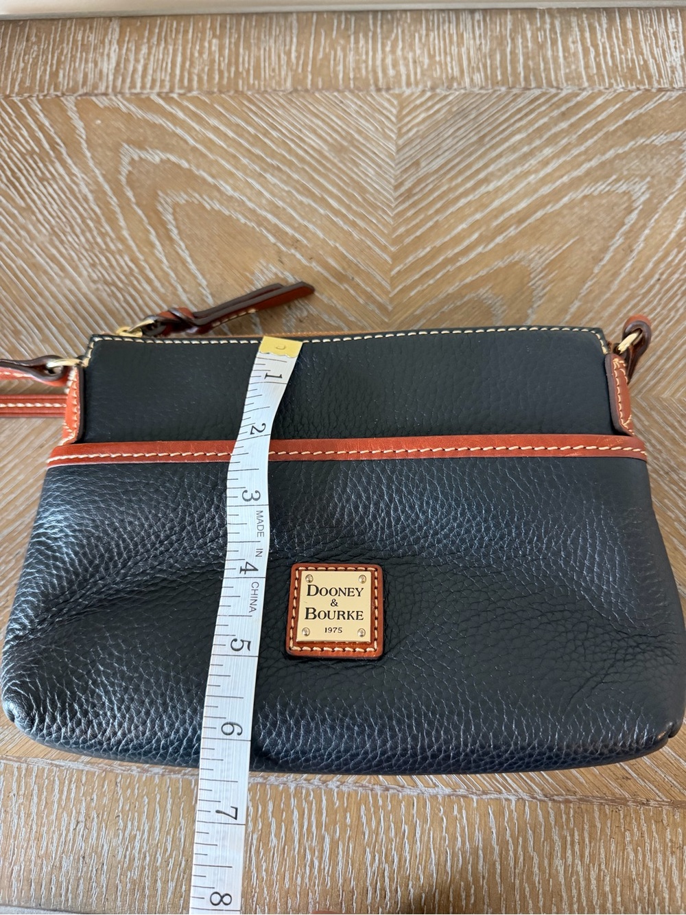Dooney & Bourke Leather Crossbody Purse - Picture 5 of 10